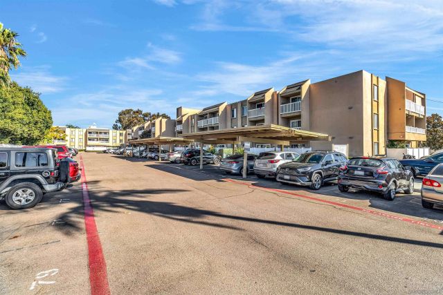 3030 Suncrest Dr 801, San Diego, CA 92116