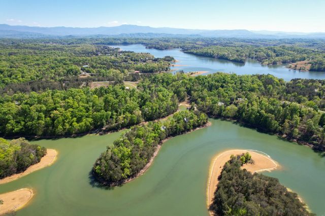 13 Pleasure Rd, Sevierville, TN 37876