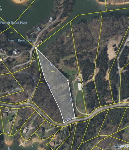 13 Pleasure Rd, Sevierville, TN 37876