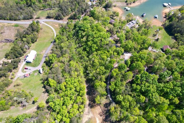 13 Pleasure Rd, Sevierville, TN 37876