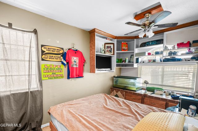 404 LESA Lane, El Paso, TX 79915