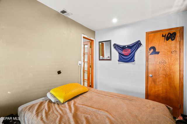 404 LESA Lane, El Paso, TX 79915