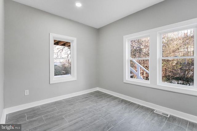 125 HIGH ST, Luray, VA 22835