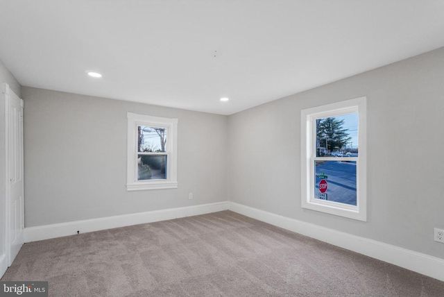 125 HIGH ST, Luray, VA 22835