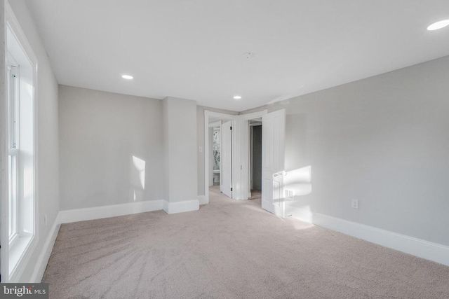 125 HIGH ST, Luray, VA 22835