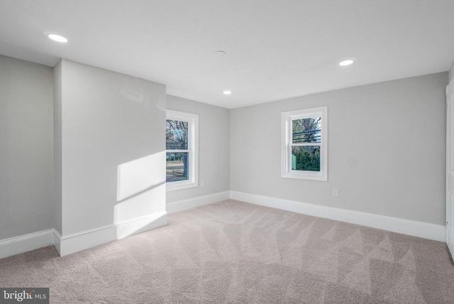 125 HIGH ST, Luray, VA 22835