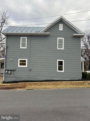 125 HIGH ST, Luray, VA 22835