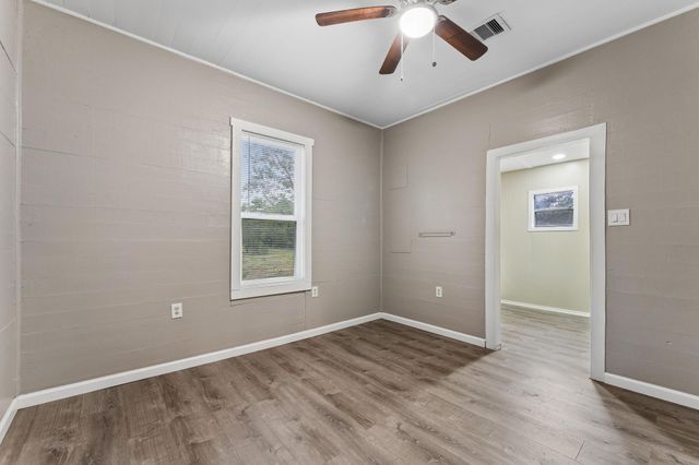 10534 Hufsmith Road, Tomball, TX 77375