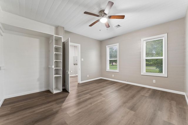 10534 Hufsmith Road, Tomball, TX 77375
