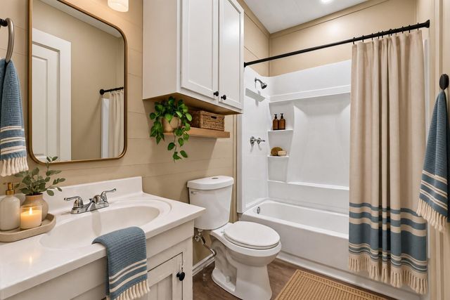 10534 Hufsmith Road, Tomball, TX 77375