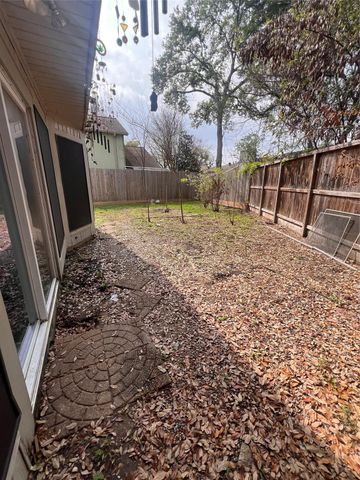 5106 Spruce Forest Drive, Houston, TX 77091