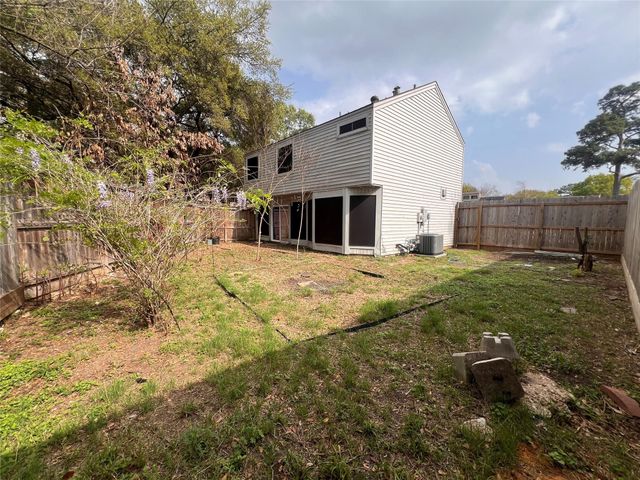 5106 Spruce Forest Drive, Houston, TX 77091