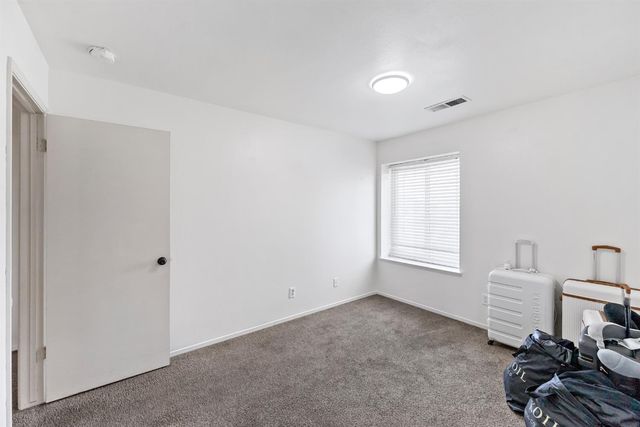 398 Helena Way, Madera, CA 93637