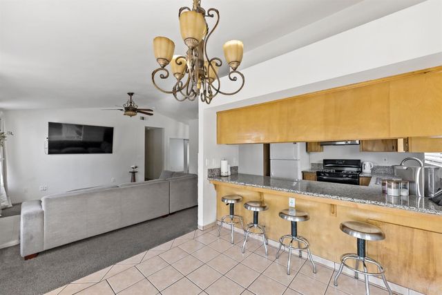 398 Helena Way, Madera, CA 93637