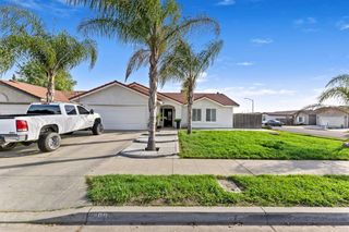 398 Helena Way, Madera, CA 93637