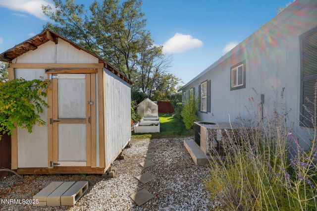 985 Hilltop Drive, Carson City, NV 89705