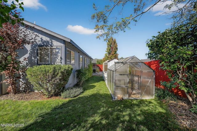 985 Hilltop Drive, Carson City, NV 89705