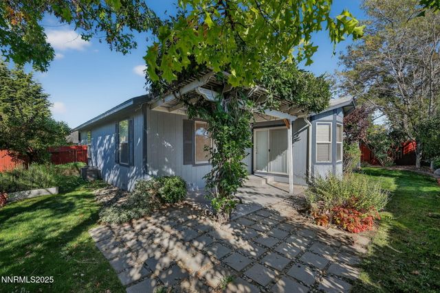 985 Hilltop Drive, Carson City, NV 89705