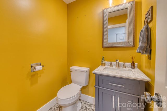 163 Canaan Drive, Candler, NC 28715