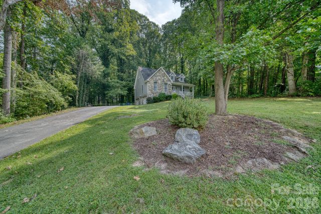 163 Canaan Drive, Candler, NC 28715
