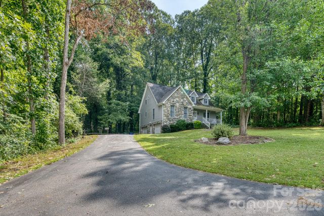 163 Canaan Drive, Candler, NC 28715
