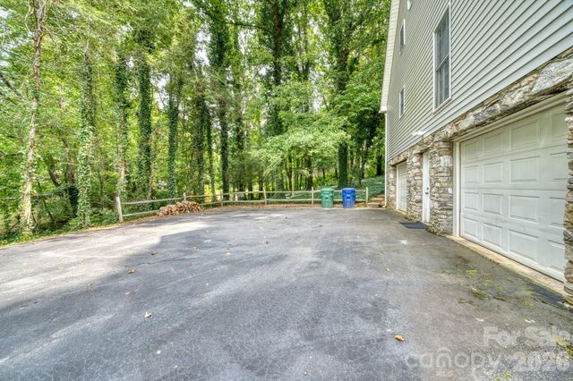 163 Canaan Drive, Candler, NC 28715
