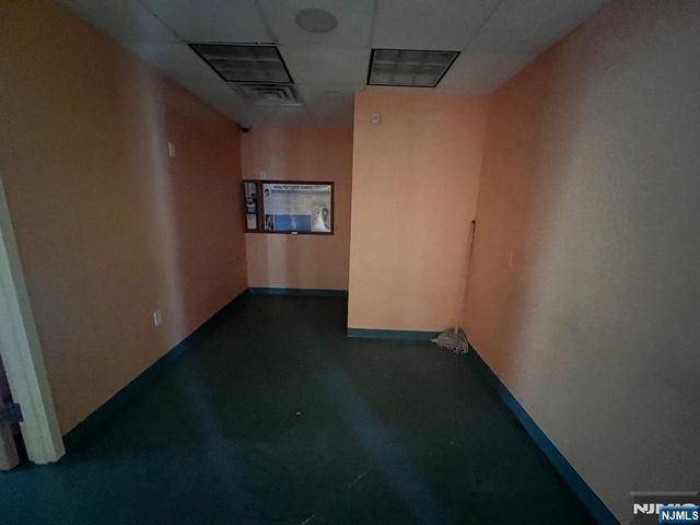 715 Broadway 3, Paterson, NJ 07514