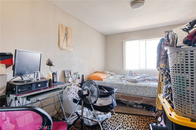 1449 1447 W 83rd, Inglewood, CA 90047