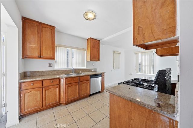 1449 1447 W 83rd, Inglewood, CA 90047