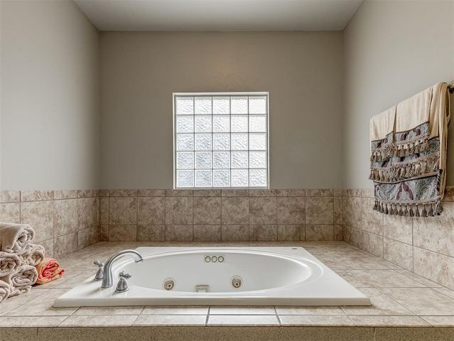 16328 Dustin Lane, Edmond, OK 73013