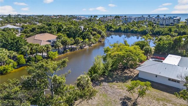 408 Tiree CIR, Sanibel, FL 33957