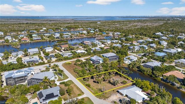 408 Tiree CIR, Sanibel, FL 33957