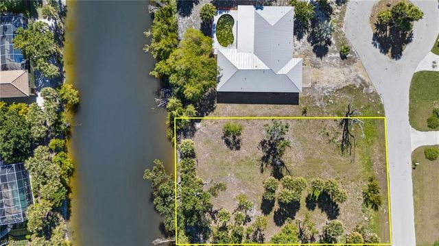 408 Tiree CIR, Sanibel, FL 33957