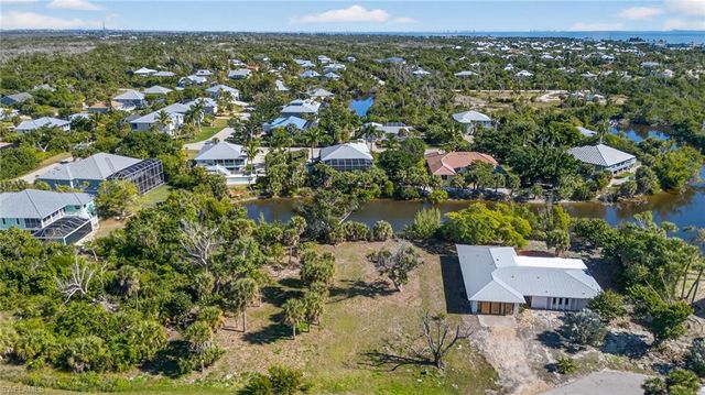 408 Tiree CIR, Sanibel, FL 33957