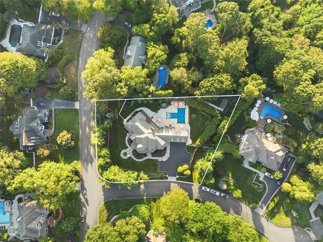 2 N Harbor Down, Miller Place, NY 11764