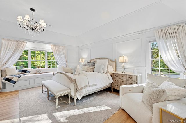 2 N Harbor Down, Miller Place, NY 11764