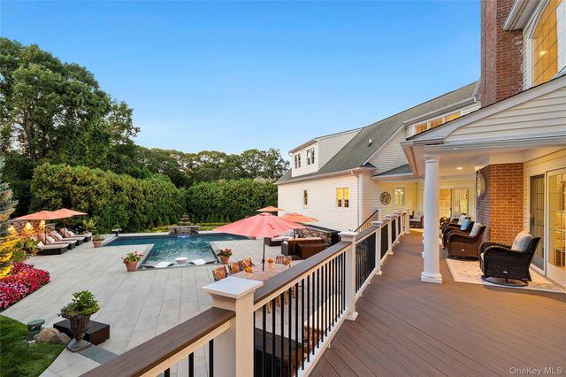 2 N Harbor Down, Miller Place, NY 11764