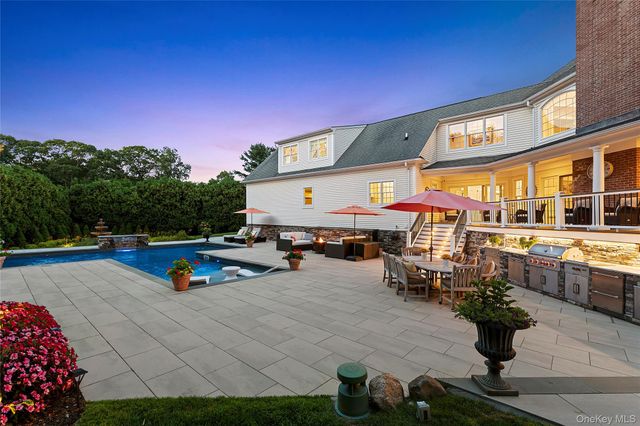 2 N Harbor Down, Miller Place, NY 11764