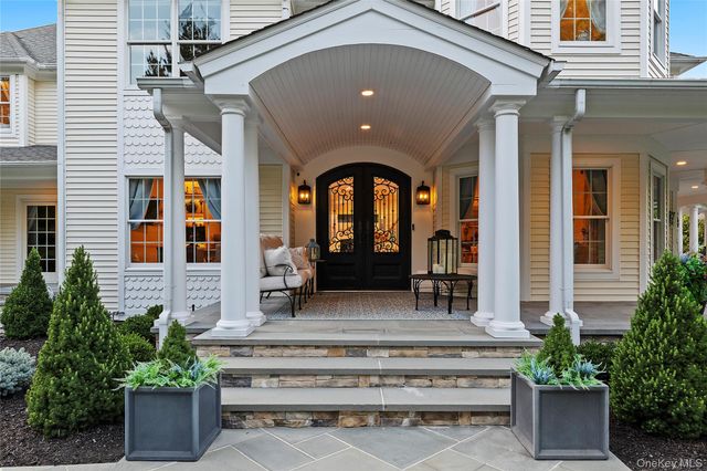 2 N Harbor Down, Miller Place, NY 11764