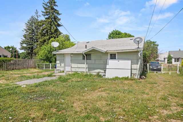 4512 E 2nd Ave, Spokane Valley, WA 99212