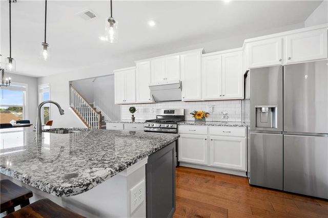 1033 Michigan Circle, Hoschton, GA 30548