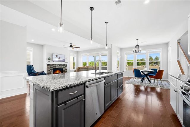 1033 Michigan Circle, Hoschton, GA 30548