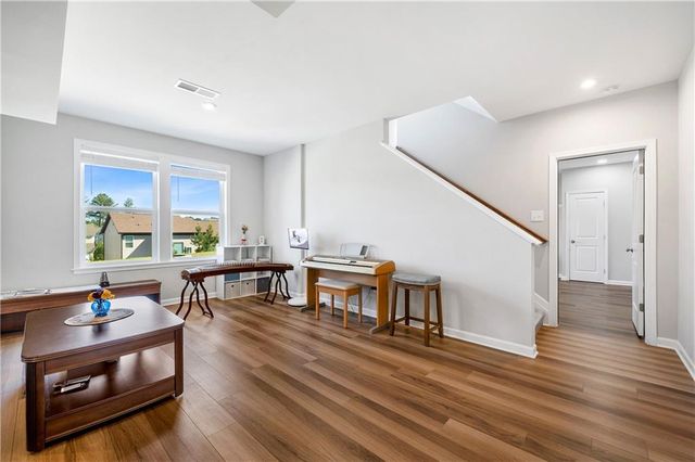 1033 Michigan Circle, Hoschton, GA 30548