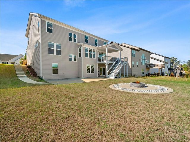 1033 Michigan Circle, Hoschton, GA 30548