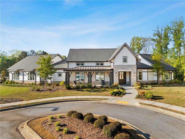 1033 Michigan Circle, Hoschton, GA 30548