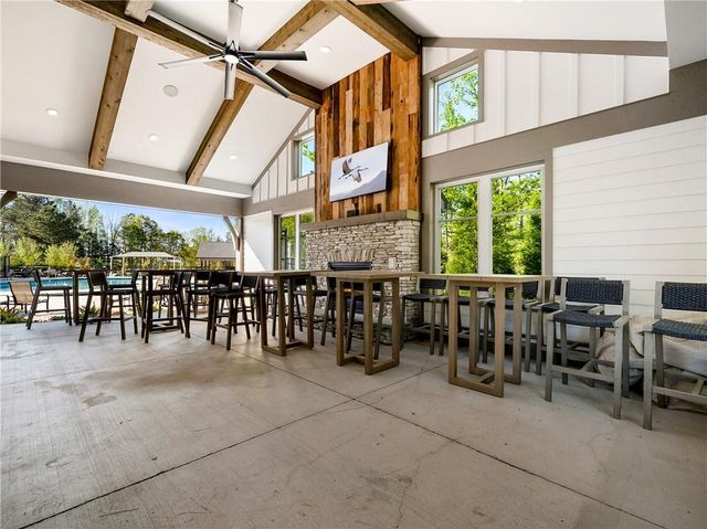 1033 Michigan Circle, Hoschton, GA 30548