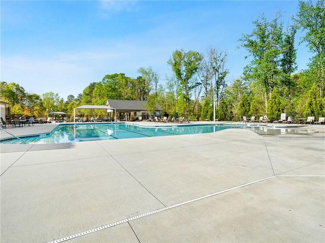 1033 Michigan Circle, Hoschton, GA 30548