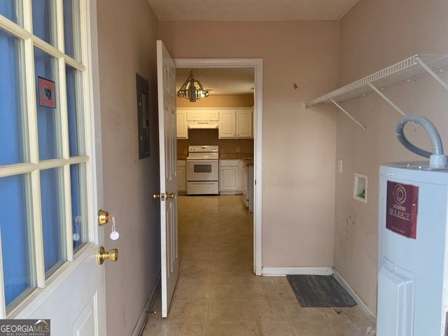 15 Twin Lakes Road, Winder, GA 30680