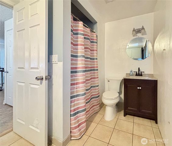 305 N Earl Road, Moses Lake, WA 98837