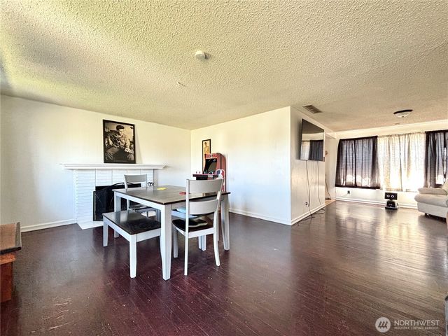 305 N Earl Road, Moses Lake, WA 98837
